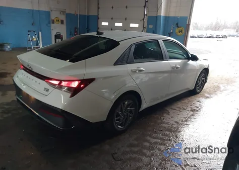 2024 Hyundai Elantra Sel из США, поврежденный, VIN KMHLM4DG8RU641589